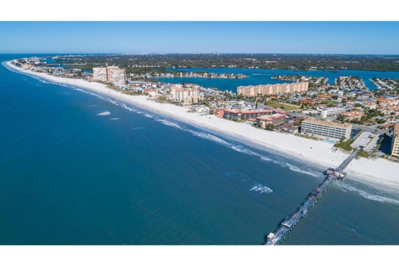 Gorgeous 3 Bedroom Condo In The Perfect Locationseaoats302 Сант Пит Бич Экстерьер фото